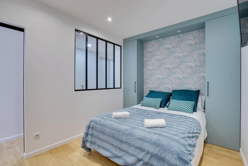 Suite Luxury Republique Paris Exterior photo