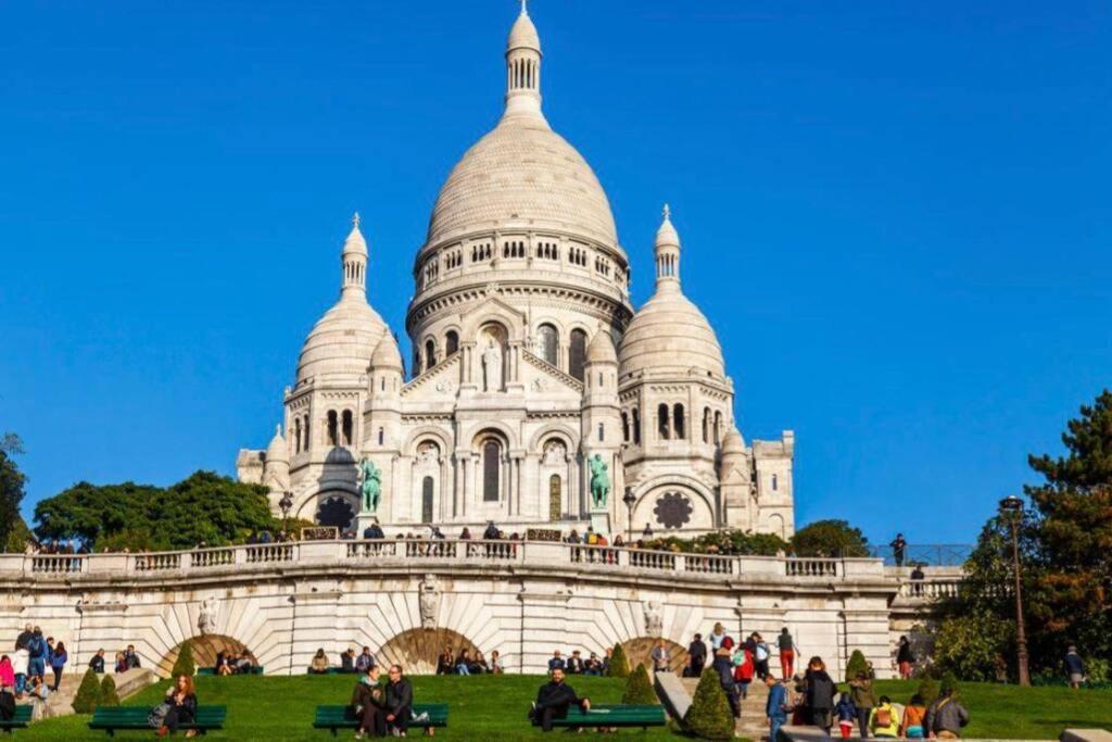 Suite Luxury Republique Paris Exterior photo